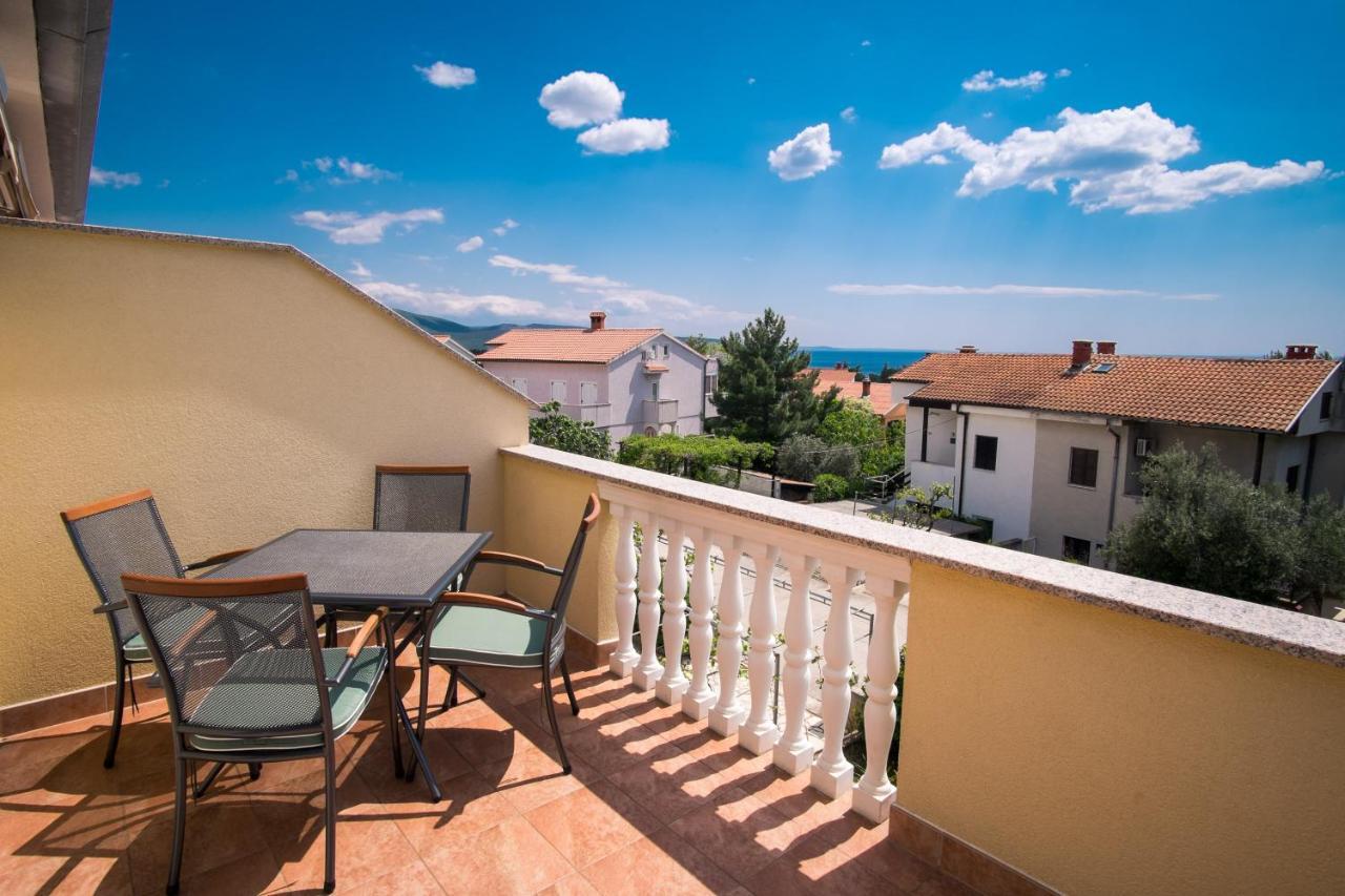Apartments Bogdanic Krk I Krk Town Esterno foto