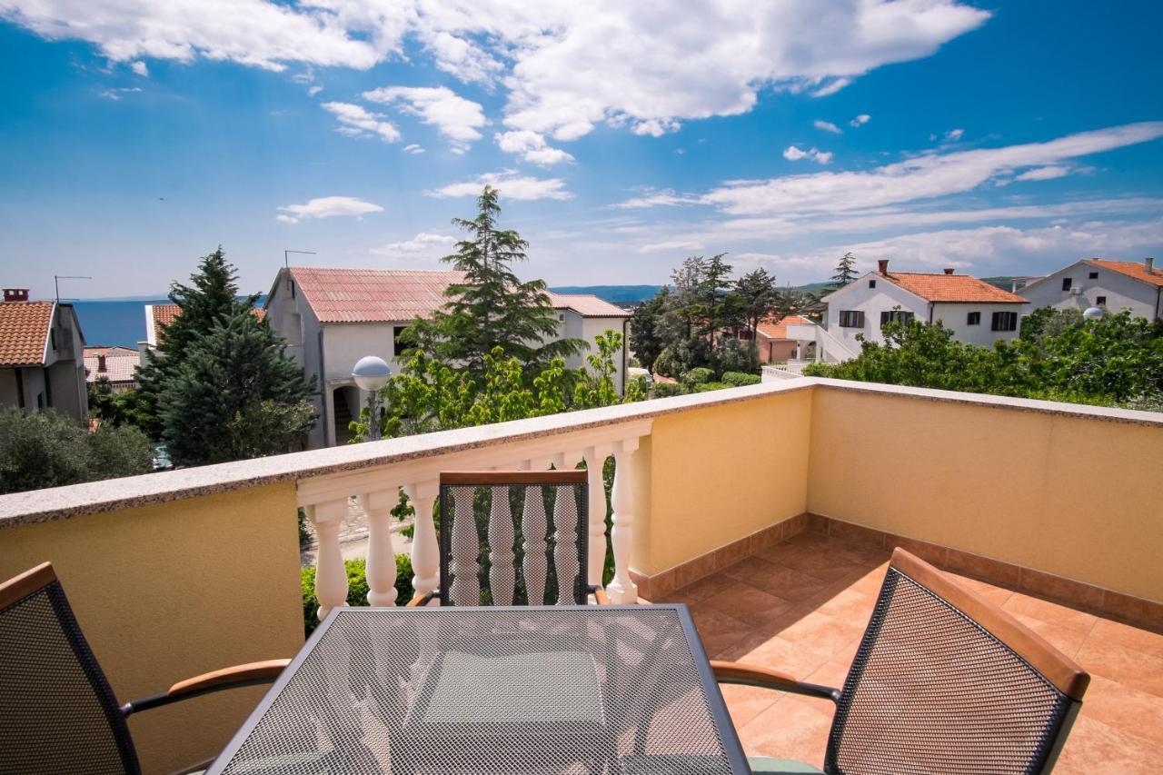 Apartments Bogdanic Krk I Krk Town Esterno foto